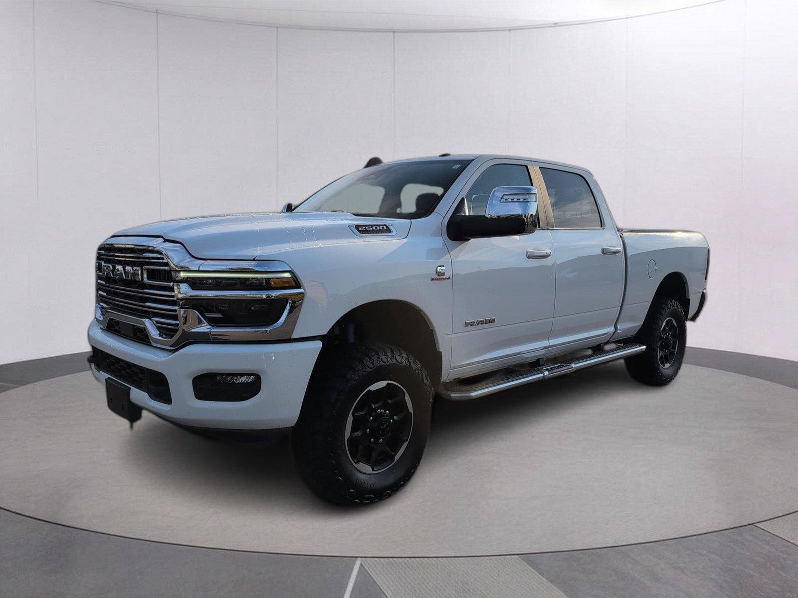 Used 2025 RAM 2500 Laramie AWD/4WD image 1