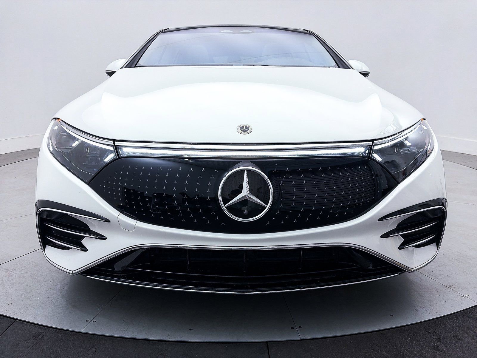 Used 2022 Mercedes-Benz EQS 580 4MATIC Sedan image 14