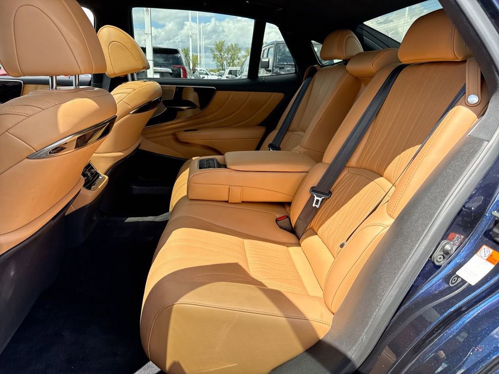 Used 2022 Lexus LS 500 AWD w/ Interior Upgrade Package image 12