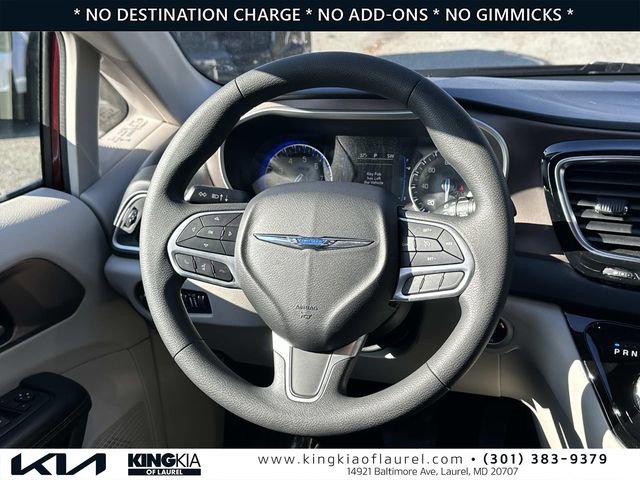 Used 2018 Chrysler Pacifica Touring Plus image 8