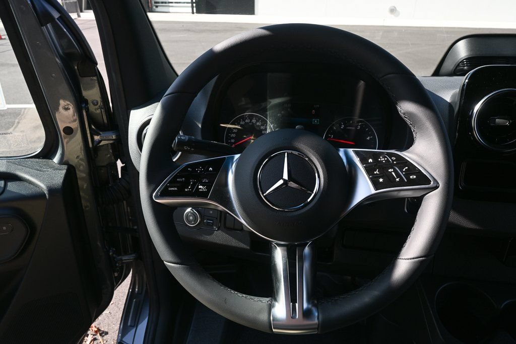 Used 2026 Mercedes-Benz Sprinter 3500 video 2