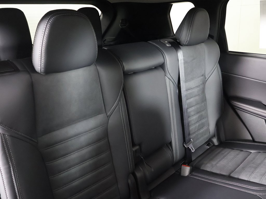 New 2025 Mitsubishi Outlander SE image 37