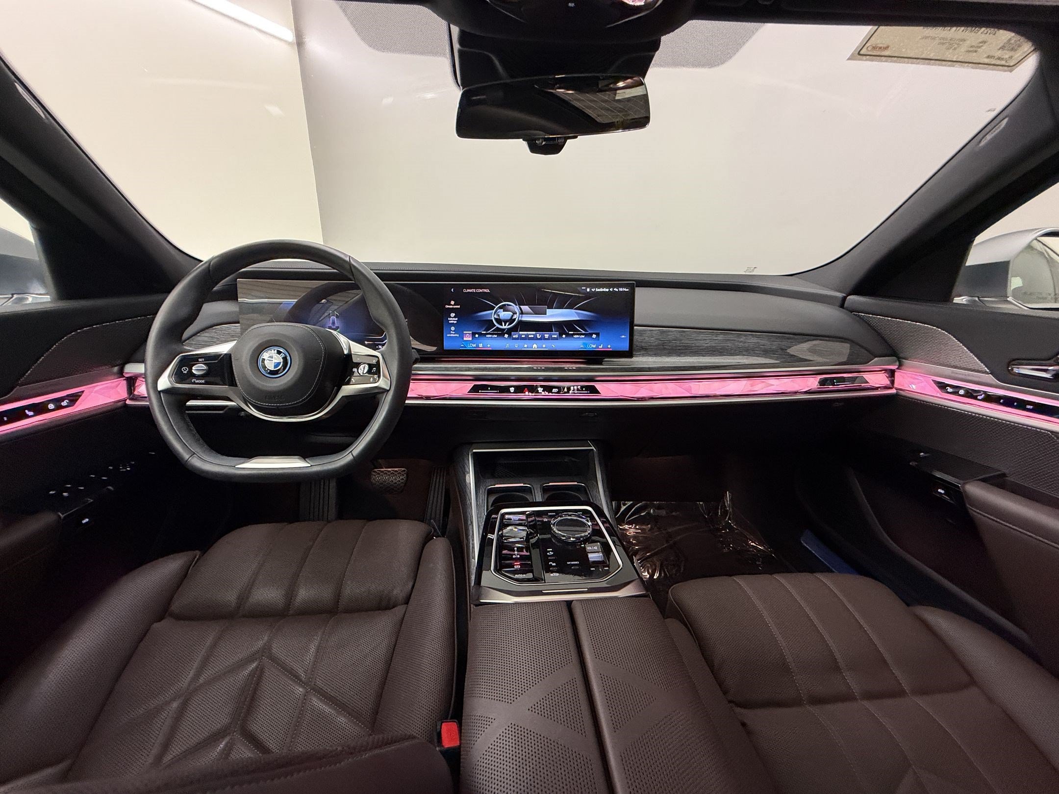 Certified 2023 BMW i7 xDrive60 AWD/4WD image 16