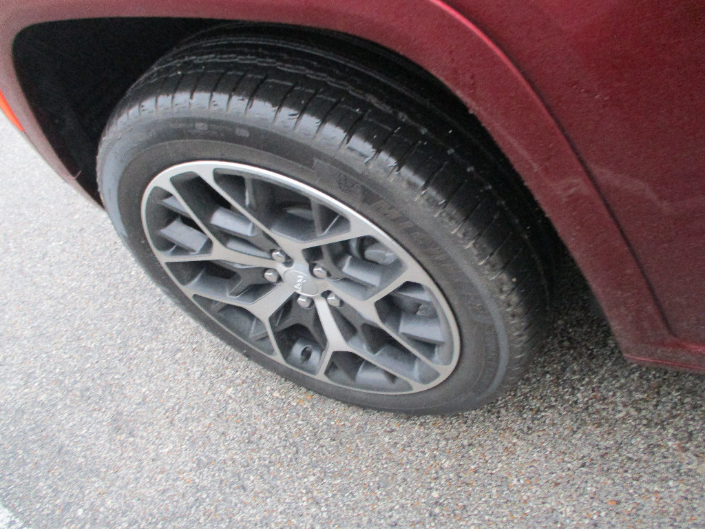 Certified 2023 Jeep Grand Cherokee Summit image 26