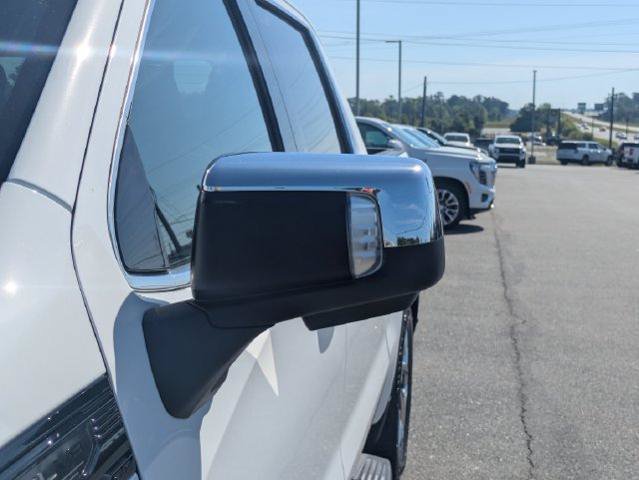 New 2026 GMC Sierra 1500 SLE w/ Preferred Package RWD image 14