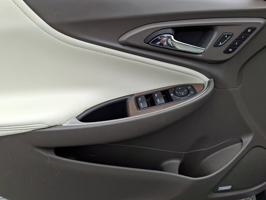 Certified 2024 Chevrolet Malibu LT FWD image 12