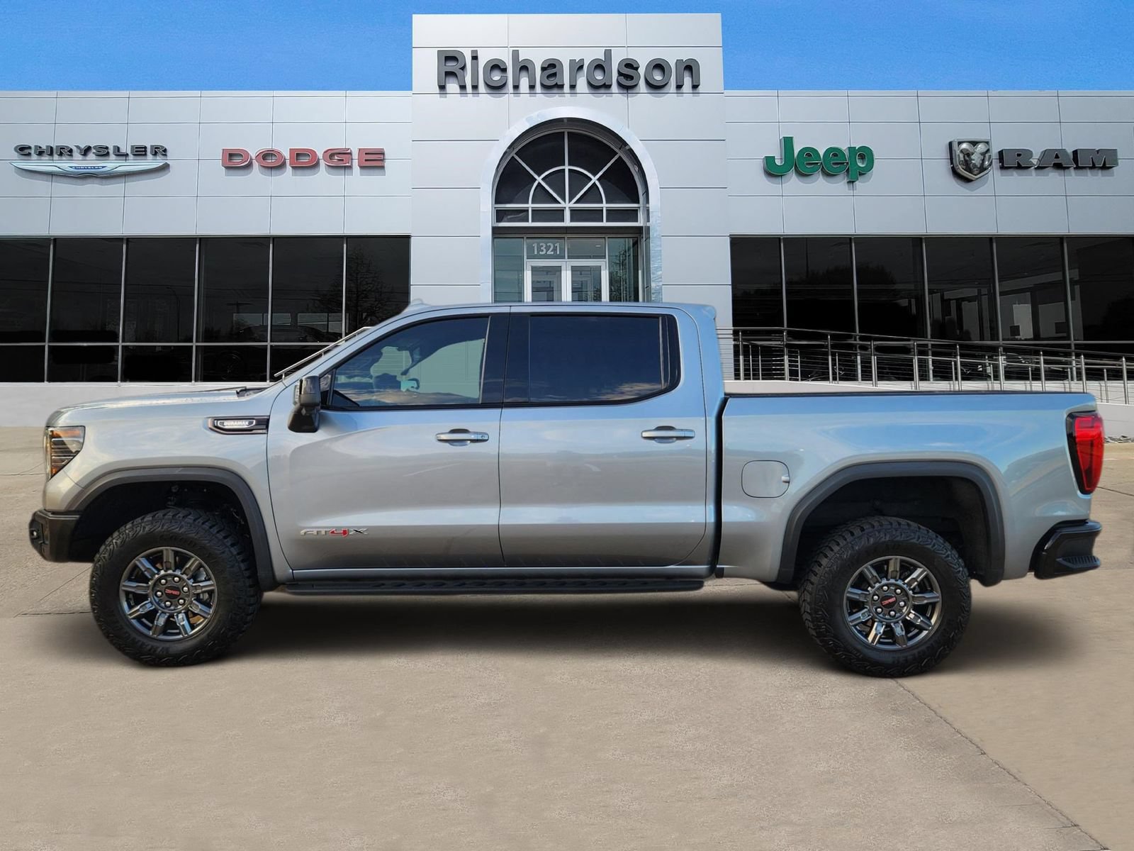 Used 2026 GMC Sierra 1500 AT4X AWD/4WD image 3