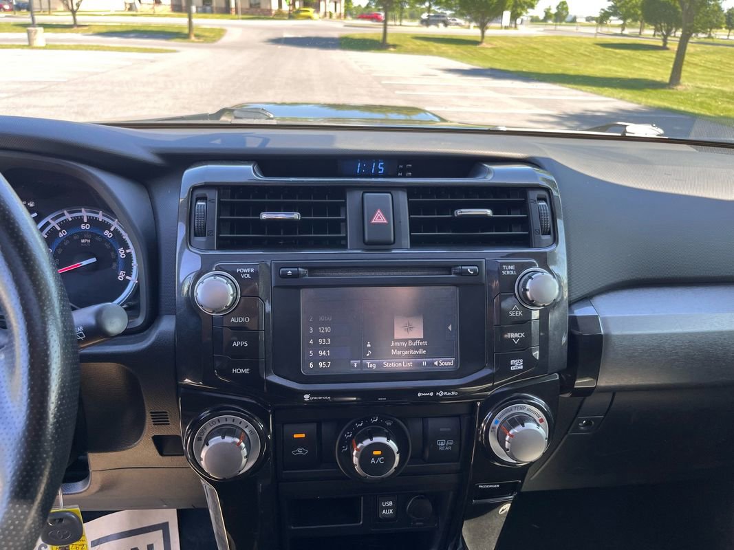 Used 2016 Toyota 4Runner Trail Premium AWD/4WD image 18