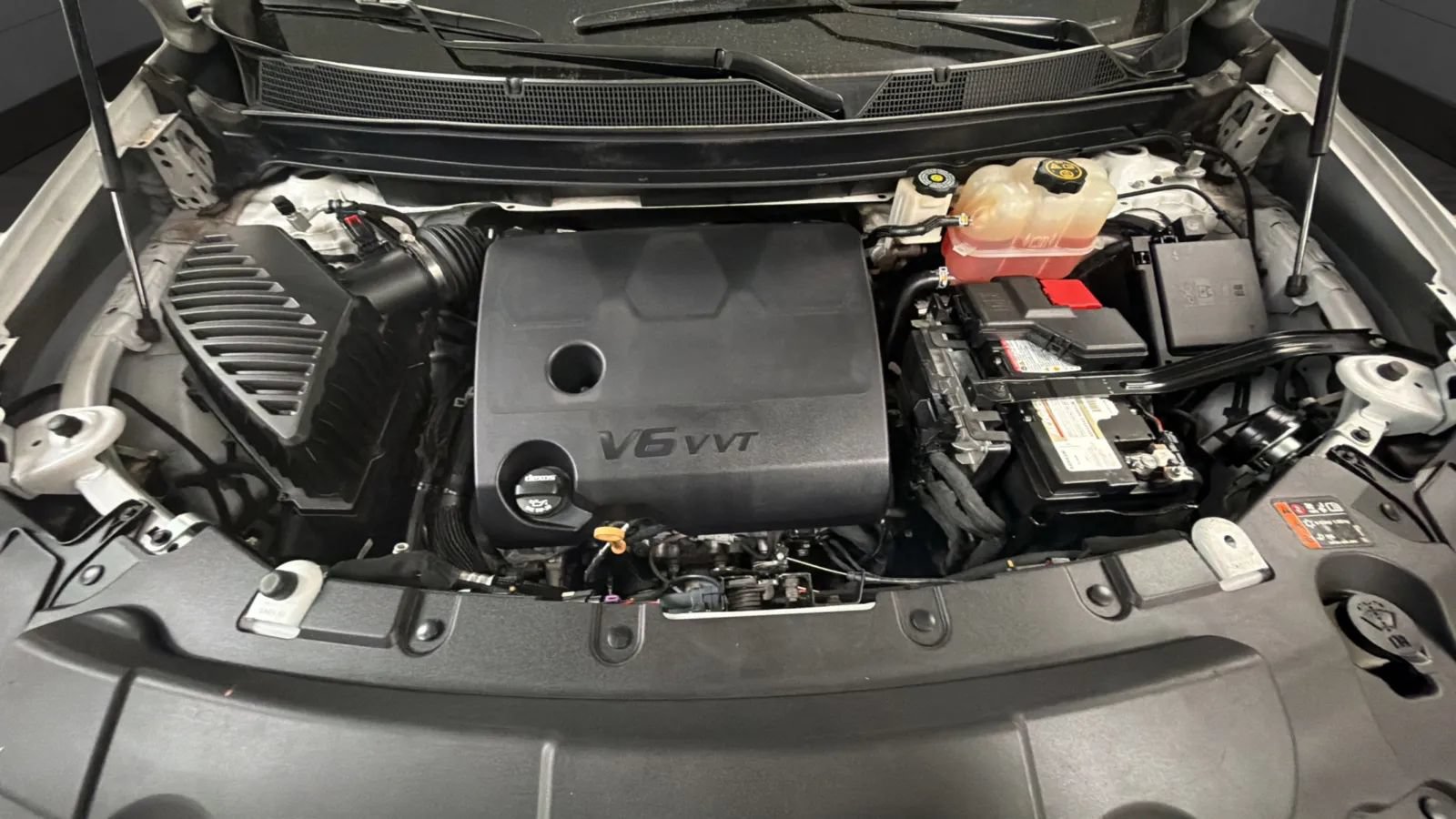 Used 2018 Chevrolet Traverse LT FWD image 23