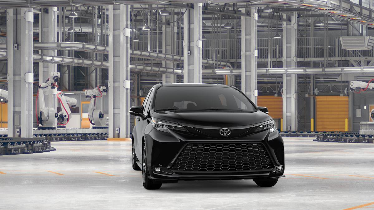 New 2026 Toyota Sienna XSE image 16