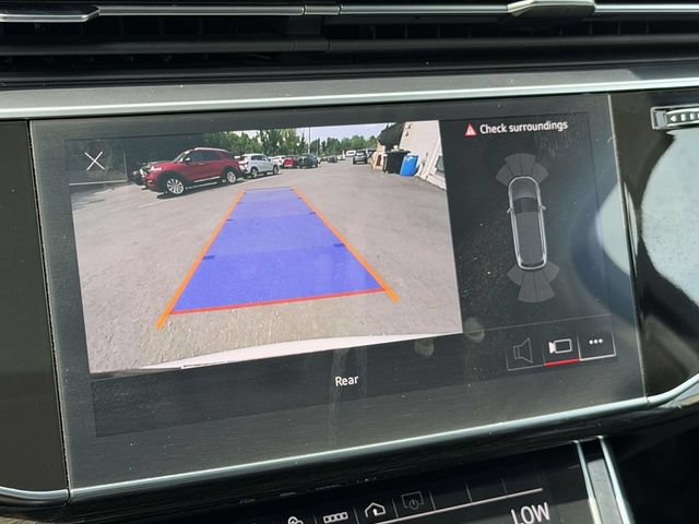 Used 2023 Audi Q7 2.0T Premium w/ Towing Package AWD/4WD image 21