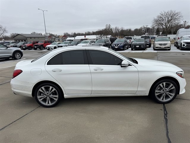 Used 2019 Mercedes-Benz C 300 4MATIC Sedan image 2
