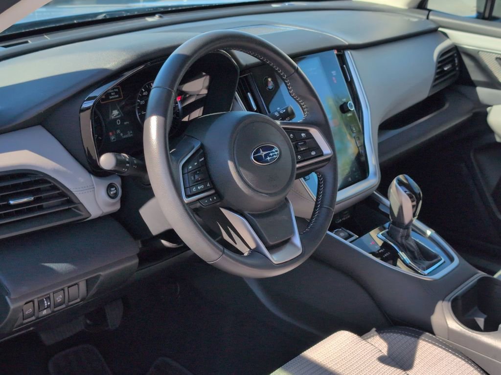 Used 2025 Subaru Outback Premium image 15