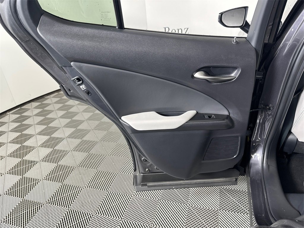 Used 2025 Lexus UX 300h FWD image 22