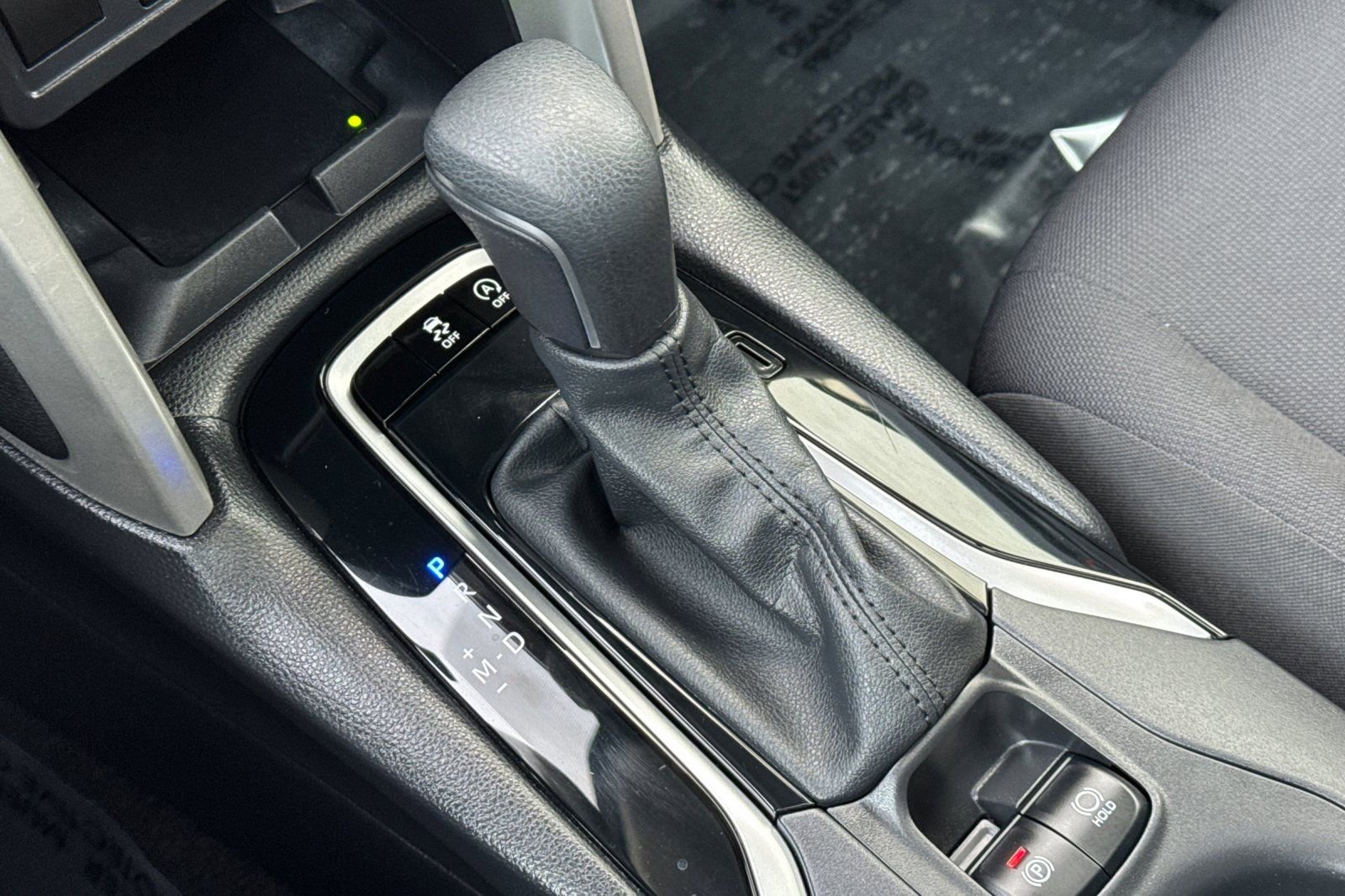 Used 2024 Toyota Corolla Cross LE image 21