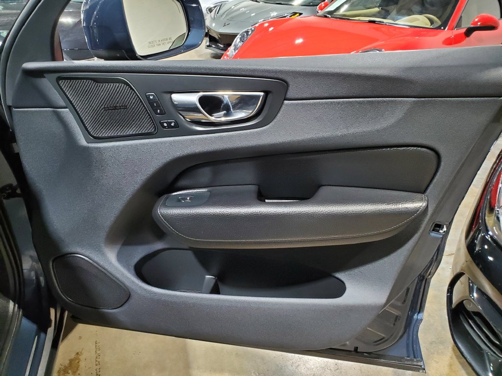 Used 2019 Volvo XC60 T5 Inscription w/ Protection Package Premier FWD image 16