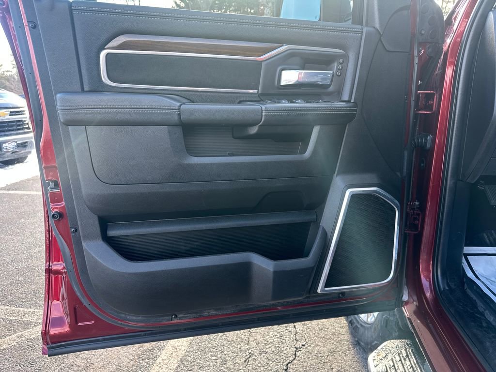 Used 2024 RAM 3500 Laramie image 10