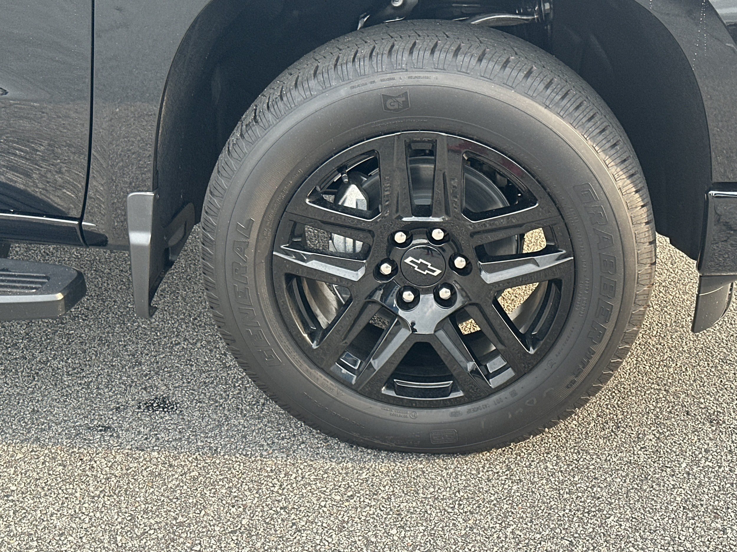 New 2026 Chevrolet Silverado 1500 RST w/ LPO, Dark Essentials Package AWD/4WD image 12