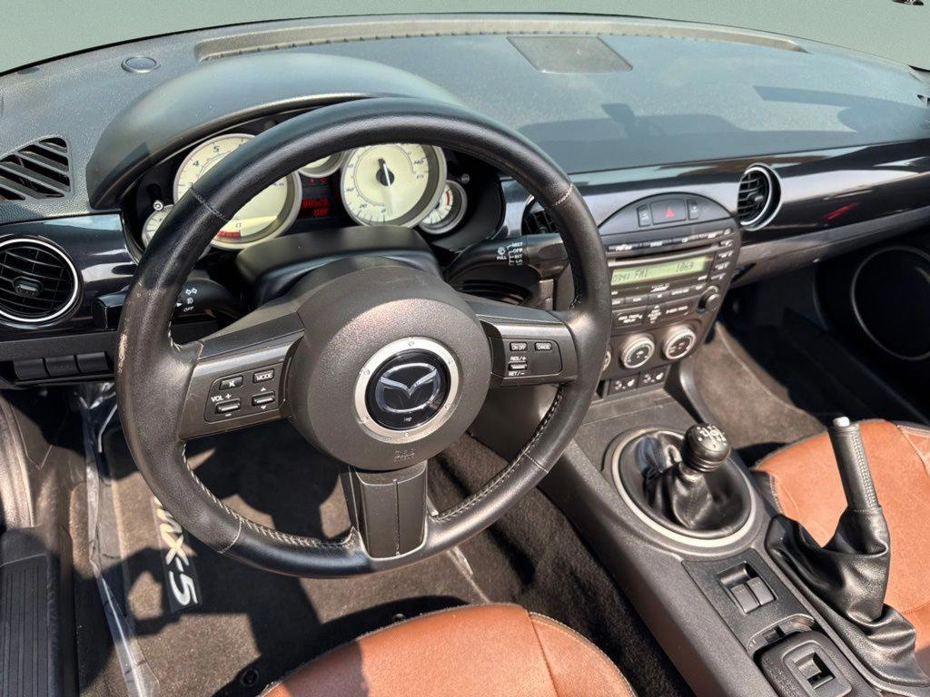 Used 2015 MAZDA MX-5 Miata Grand Touring RWD image 11