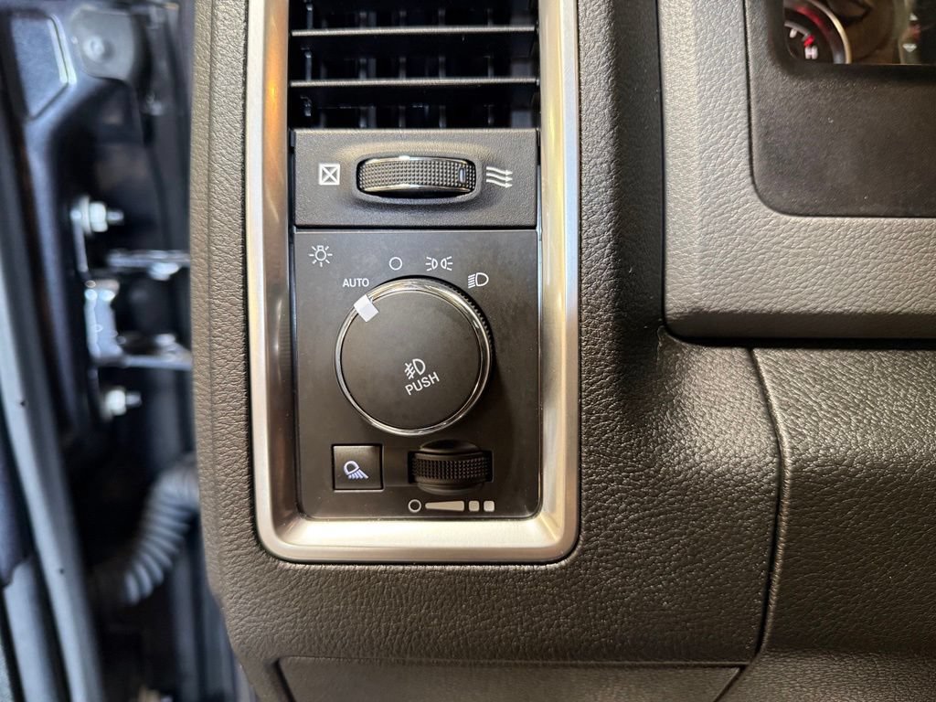 Used 2020 RAM 1500 Warlock w/ Electronics Group AWD/4WD image 19