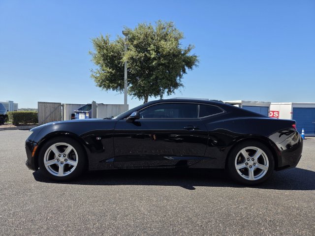 Certified 2018 Chevrolet Camaro LT RWD image 3