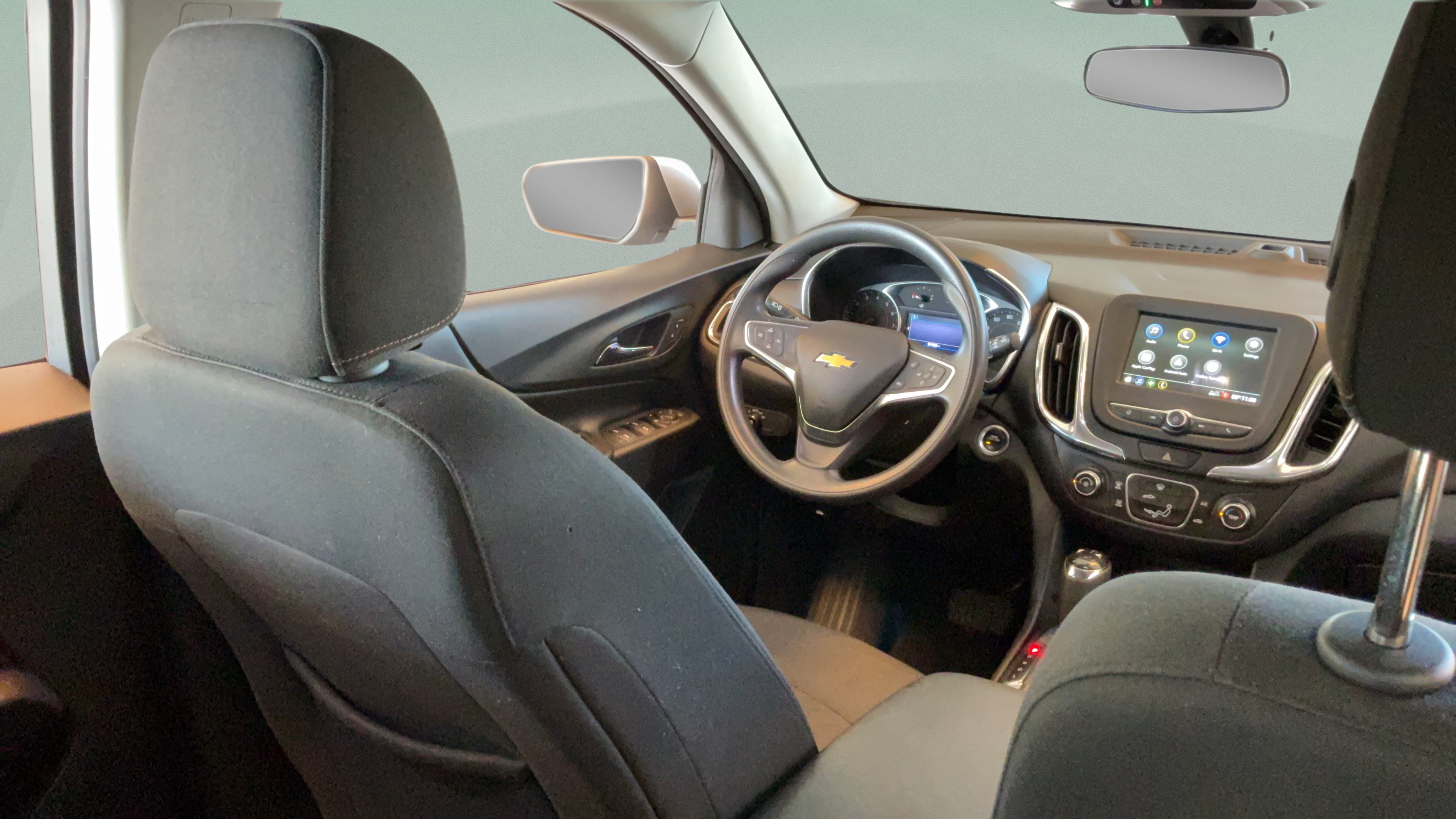 Used 2019 Chevrolet Equinox LT FWD image 34
