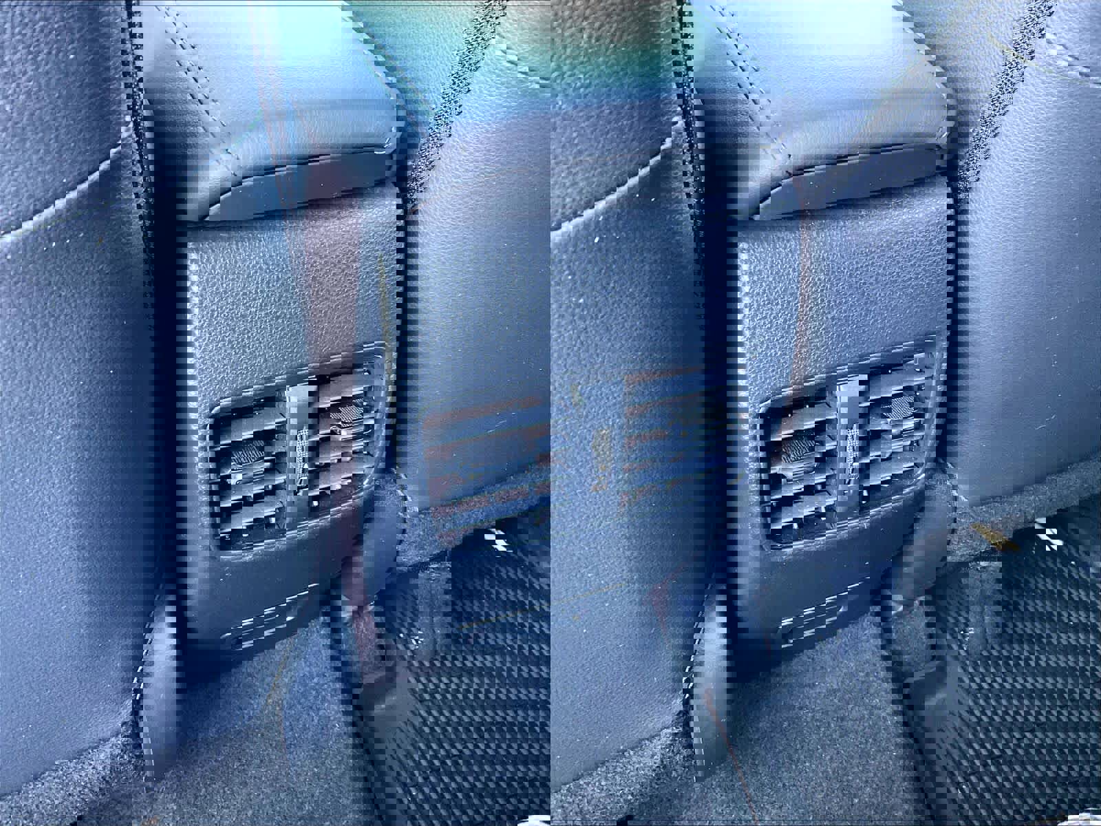 Used 2023 Toyota Corolla Cross XSE w/ Convenience Package image 28