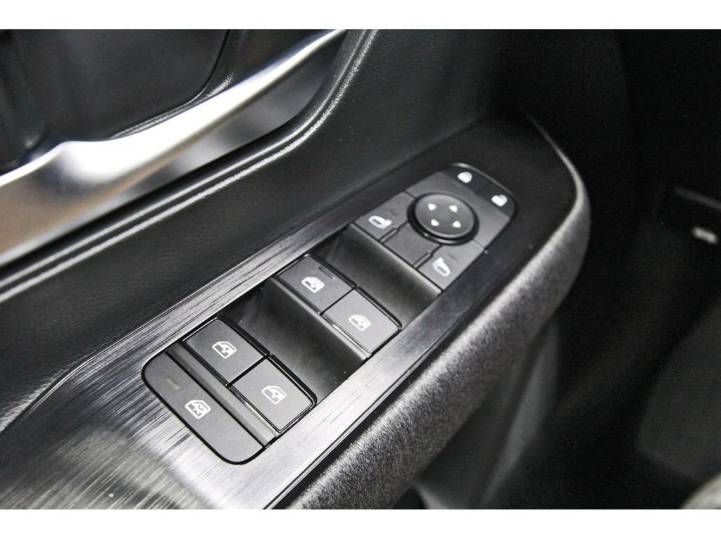 Used 2026 Nissan Kicks SV w/ SV Premium Package FWD image 20