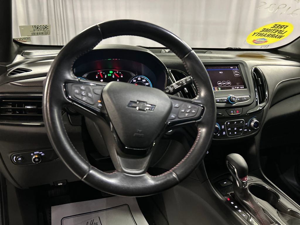 Used 2022 Chevrolet Equinox RS AWD/4WD image 15
