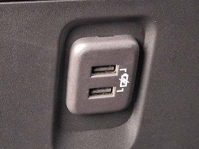 Certified 2023 Chevrolet Traverse LT AWD/4WD image 13