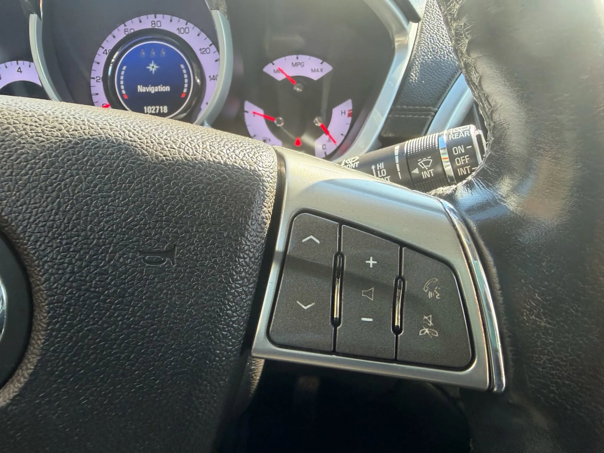 Used 2012 Cadillac SRX Luxury image 20