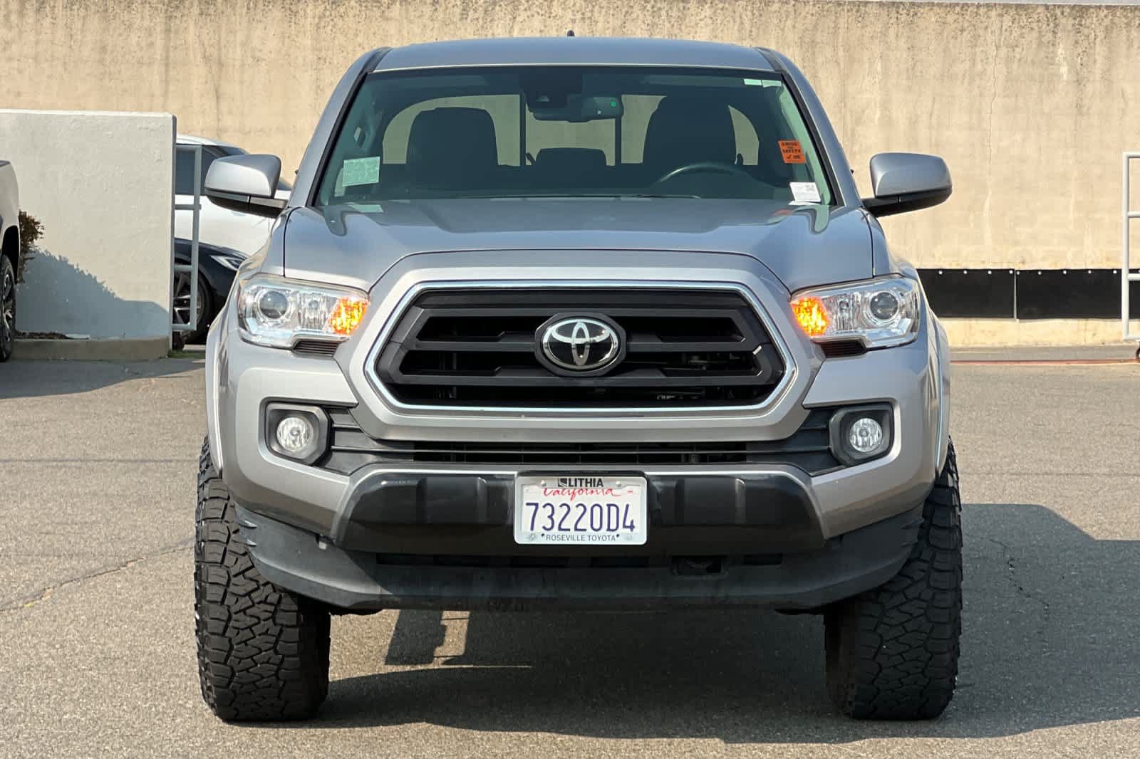 Used 2020 Toyota Tacoma SR5 w/ Blackout Package RWD image 10