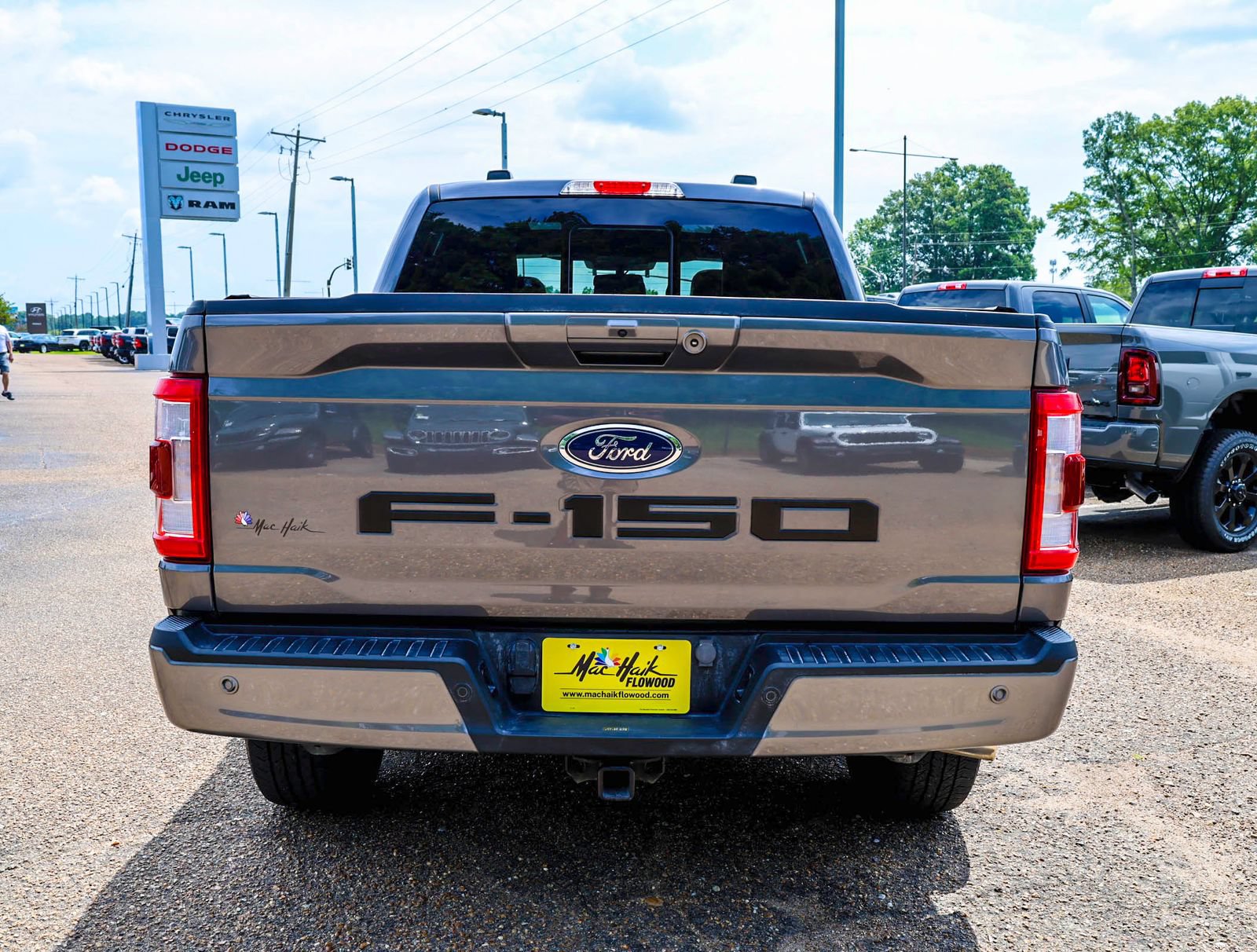 Used 2023 Ford F150 Lariat AWD/4WD image 5
