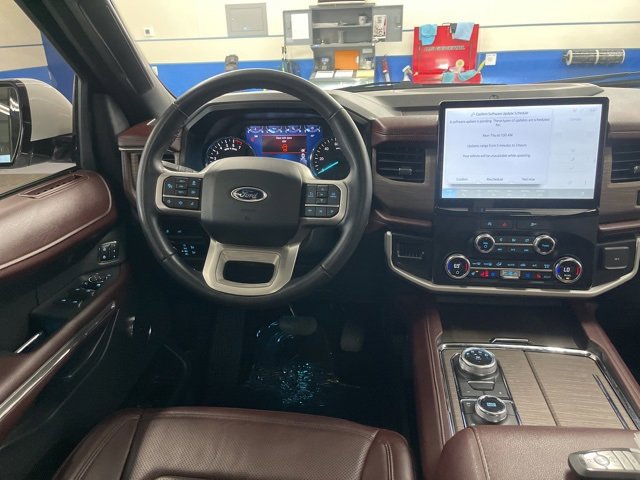 Used 2023 Ford Expedition Max Limited image 22