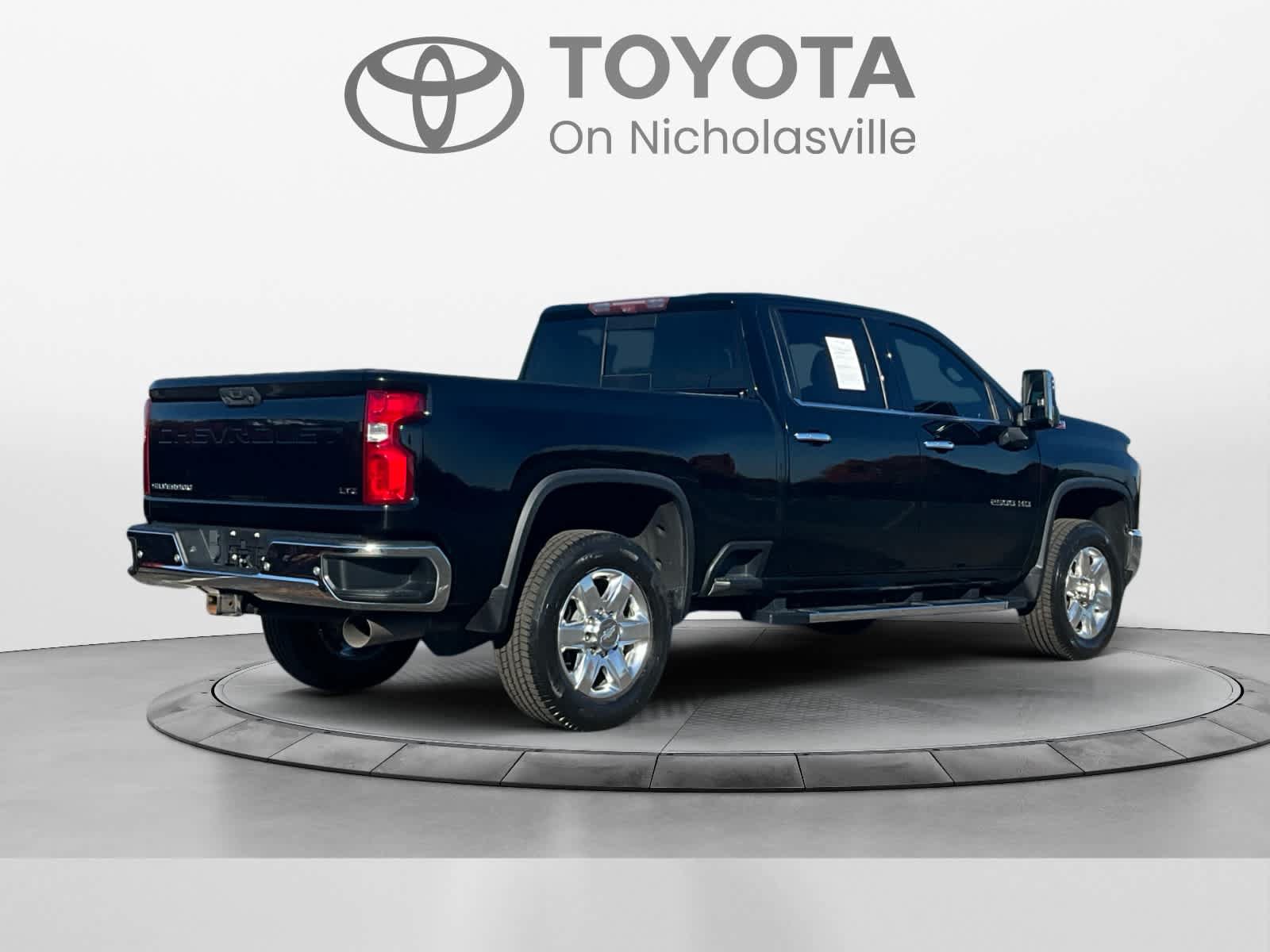 Used 2020 Chevrolet Silverado 2500 LTZ w/ LTZ Plus Package AWD/4WD image 5