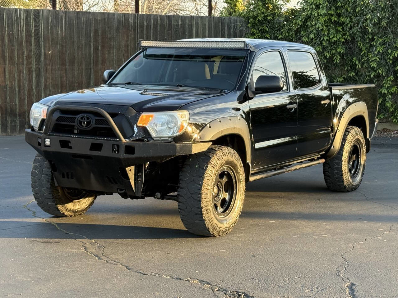 Used 2013 Toyota Tacoma 4x4 Double Cab image 3