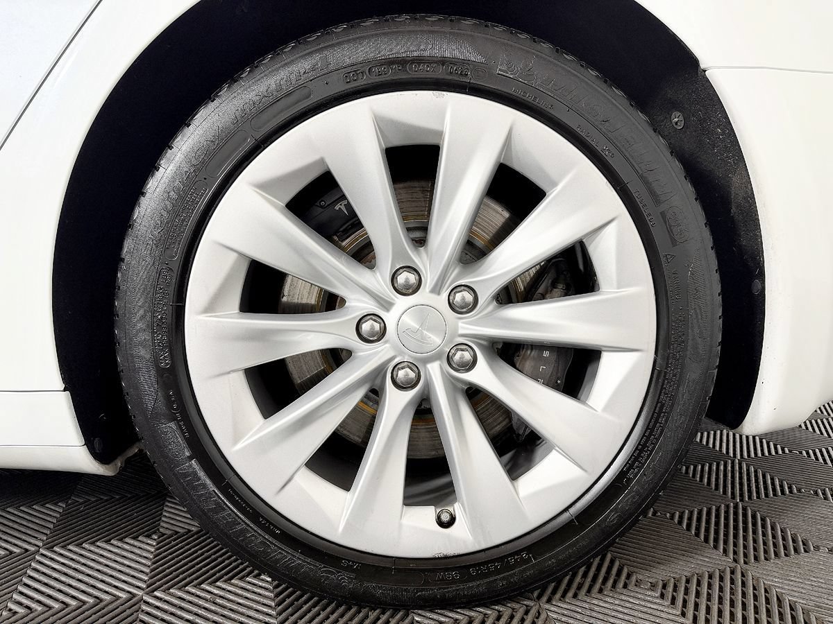 Used 2016 Tesla Model S 70D AWD/4WD image 24