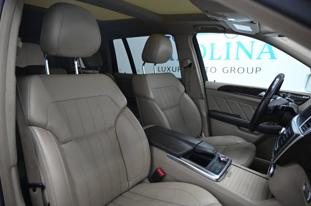 Used 2016 Mercedes-Benz GL 320 BlueTEC 4MATIC w/ Premium I Package image 21