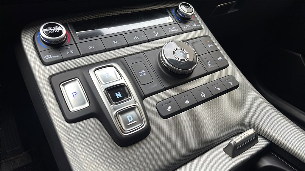 Certified 2025 Hyundai Palisade SEL image 24