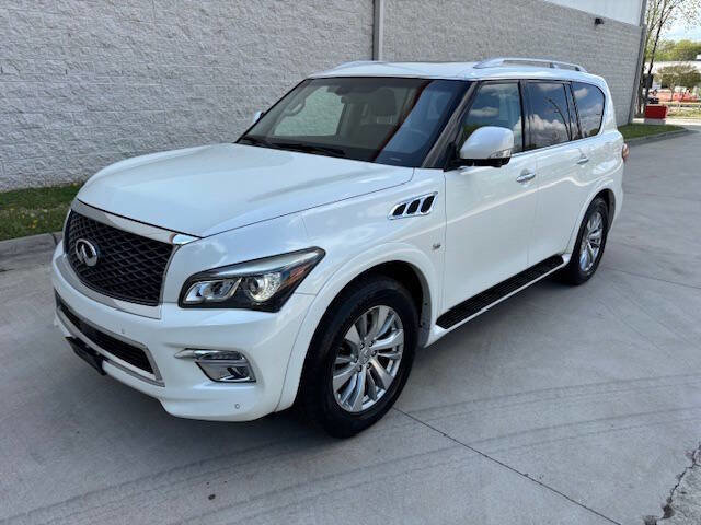 Used 2017 INFINITI QX80 4WD image 3