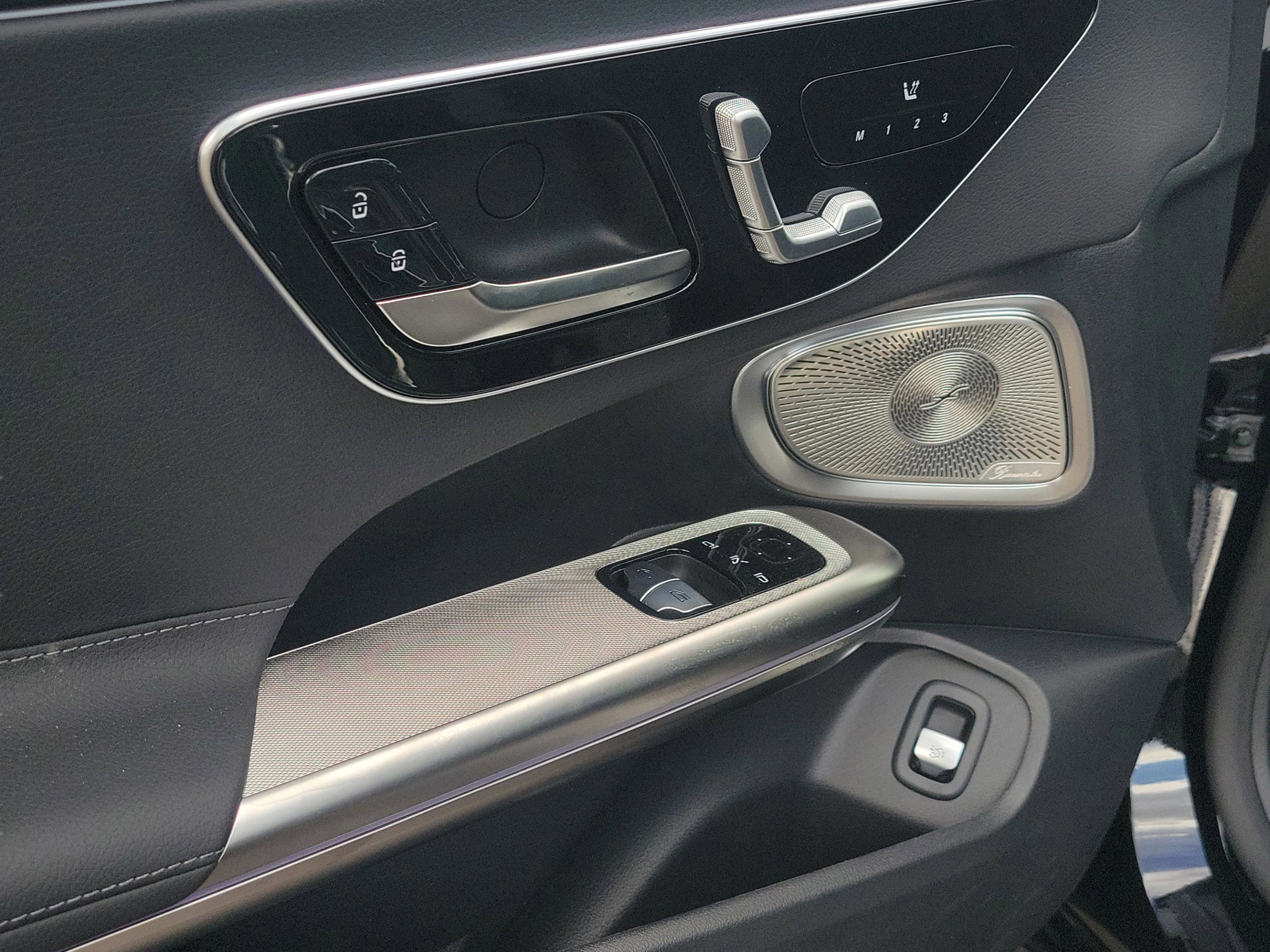 New 2026 Mercedes-Benz CLE 300 4MATIC Coupe image 7