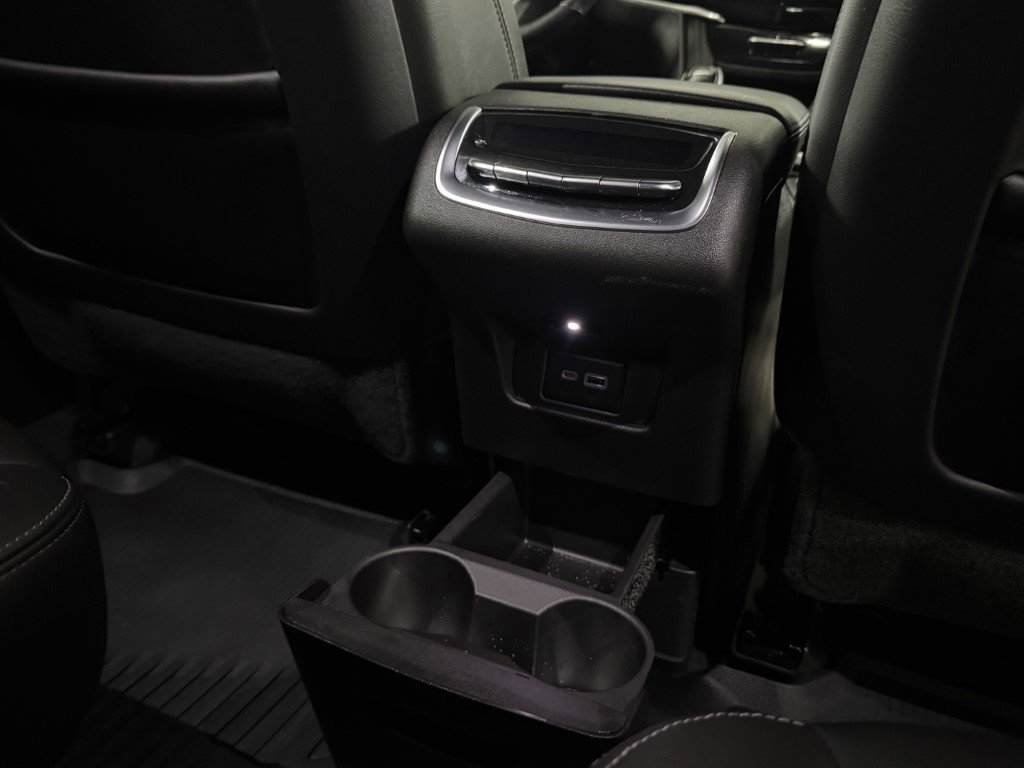 Used 2022 Cadillac XT6 Sport w/ Technology Package image 45