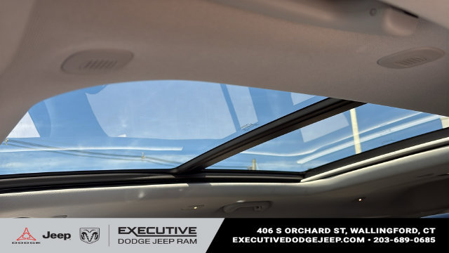Used 2023 Jeep Grand Cherokee L Limited AWD/4WD image 11