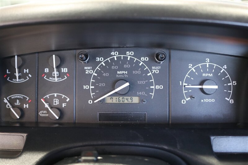 Used 1997 Ford F250 4x4 Regular Cab Heavy Duty image 78