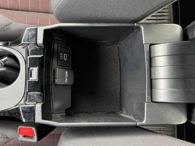 Used 2023 Toyota Corolla SE w/ SE Premium Package image 27