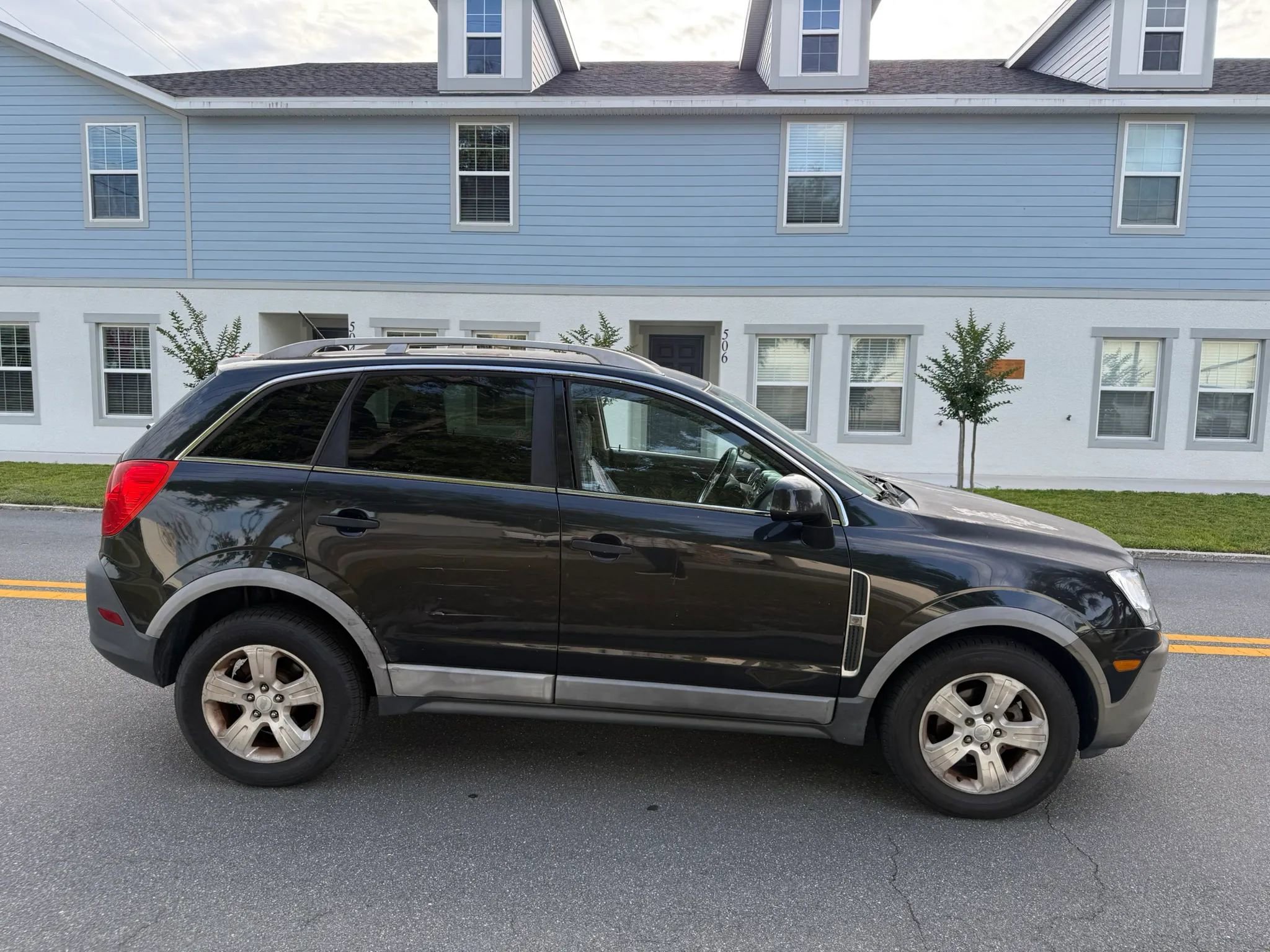 Used 2013 Chevrolet Captiva Sport LS FWD image 4