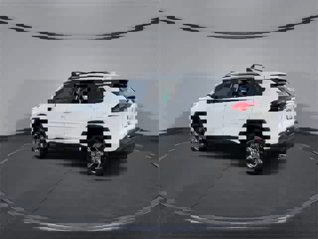 Used 2025 Toyota RAV4 XLE image 6