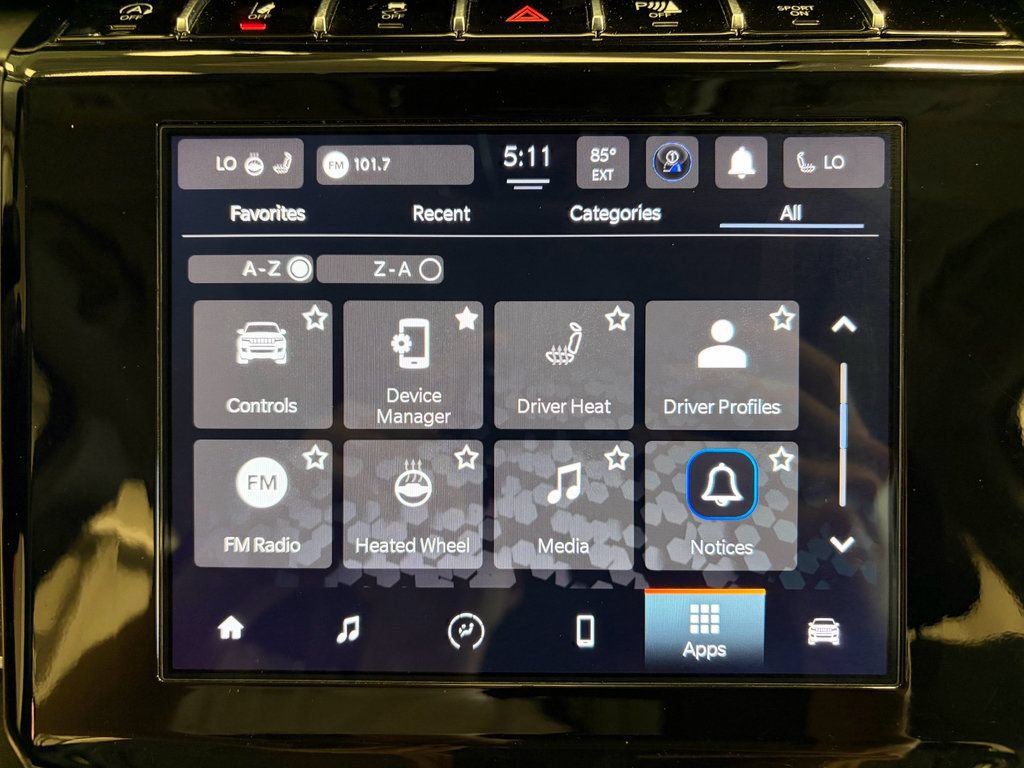 Used 2023 Jeep Grand Cherokee Laredo w/ Luxury Tech Group I AWD/4WD image 18