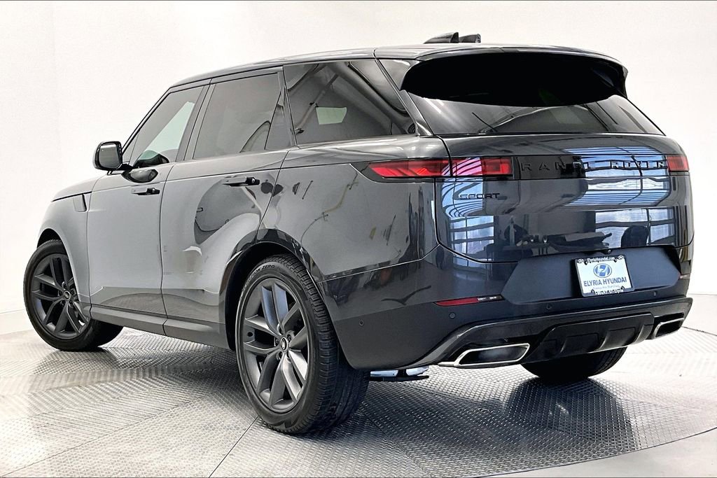 Used 2025 Land Rover Range Rover Sport SE image 12