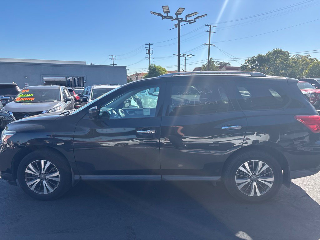 Used 2017 Nissan Pathfinder 4WD image 7